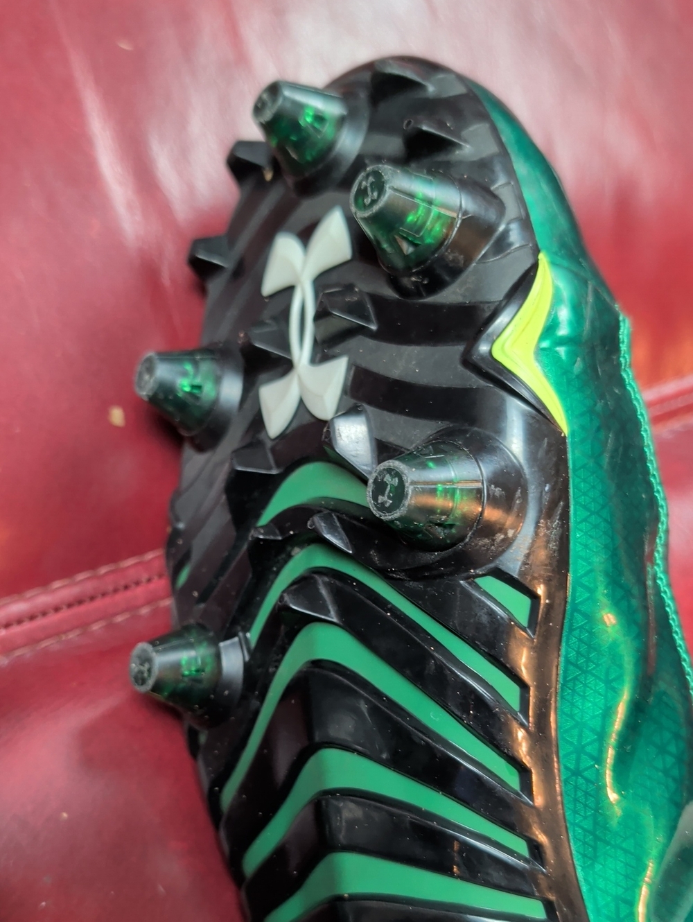 Under Armour football cleats Clutch Fit Men's Shoes Size 13 - Picture 10 of 11